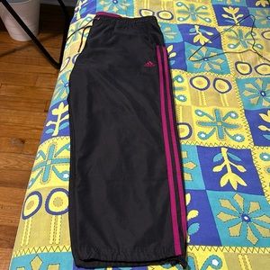Adidas Quick Dry Black & Pink 3/4 Length Athletic Women's Tapered 2-Stripes Pant